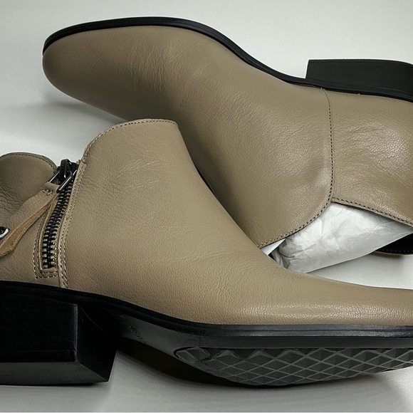 Aerosoles Collaroy Women's Boots Trench Coat Leather Sz 5.5M New - Picture 2 of 8